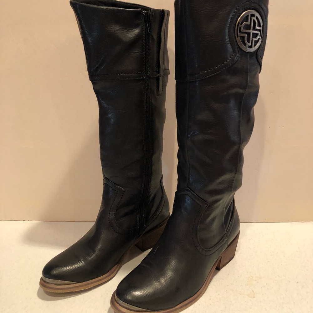 NIB, Leather like below the knee black boot